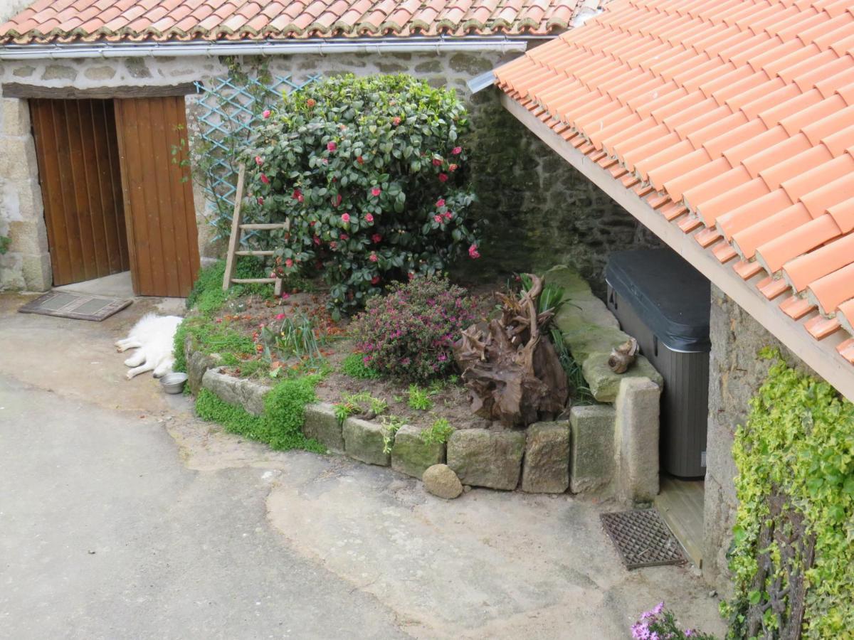 Domaine Des Fees Apartment La Gaubretiere Exterior photo