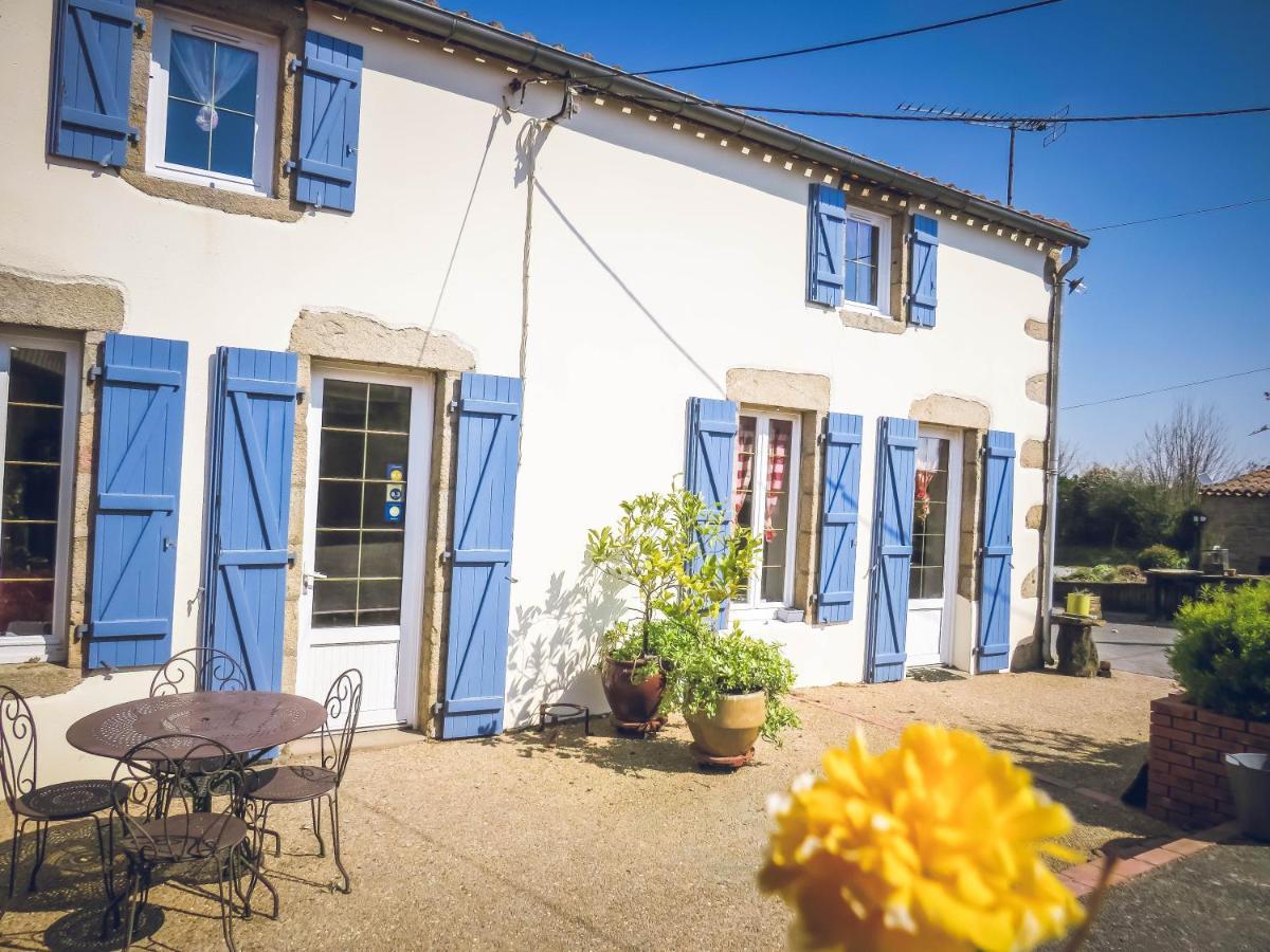 Domaine Des Fees Apartment La Gaubretiere Exterior photo